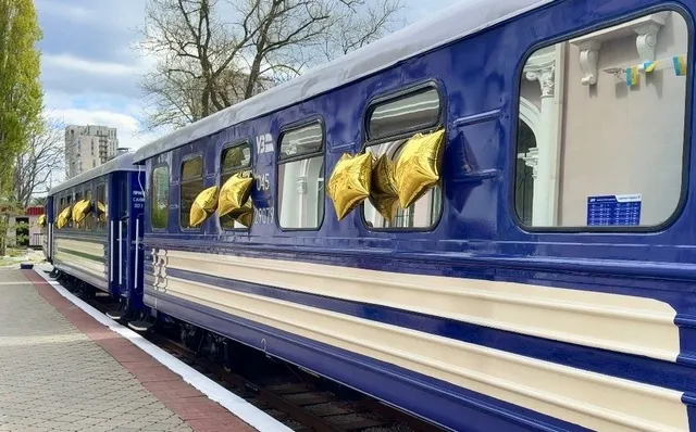 Дитяча залізниця в Дніпрі відкрила 90-й сезон