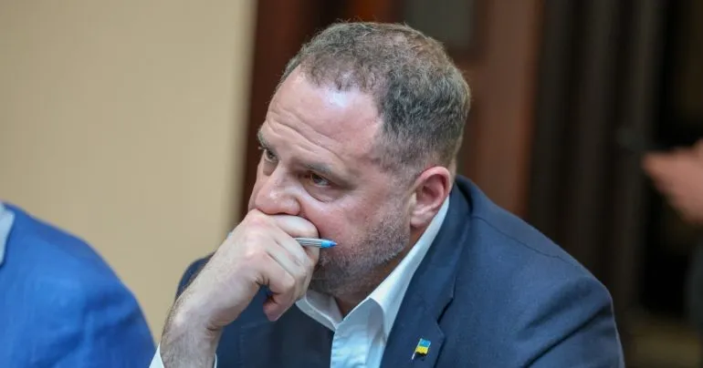 Хто заплатив заставу за Єрмака: сім компаній і суми
