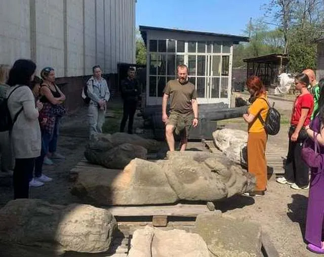 Історичний музей Дніпра відкриває цикл екскурсій кам’яними скульптурами