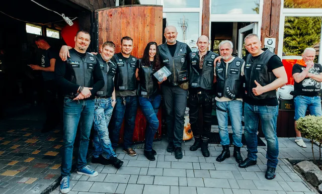 У Кам’янському презентували український переклад «Lone Rider» («Самотня вершниця»)
