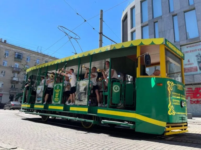 У Дніпрі проведуть театралізовану екскурсію на туристичному трамваї